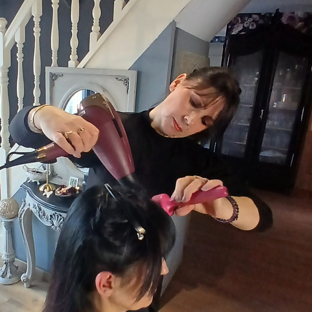 coiffeuse à domicile Sandra Coiffeuse Styliste a crouy